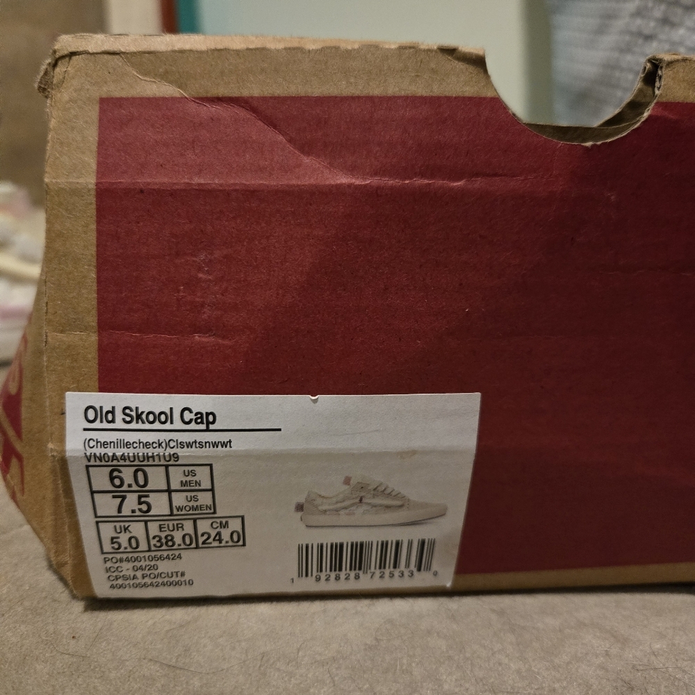 Vans Old Skool Cap 'Chenille Check - Picture 8 of 8
